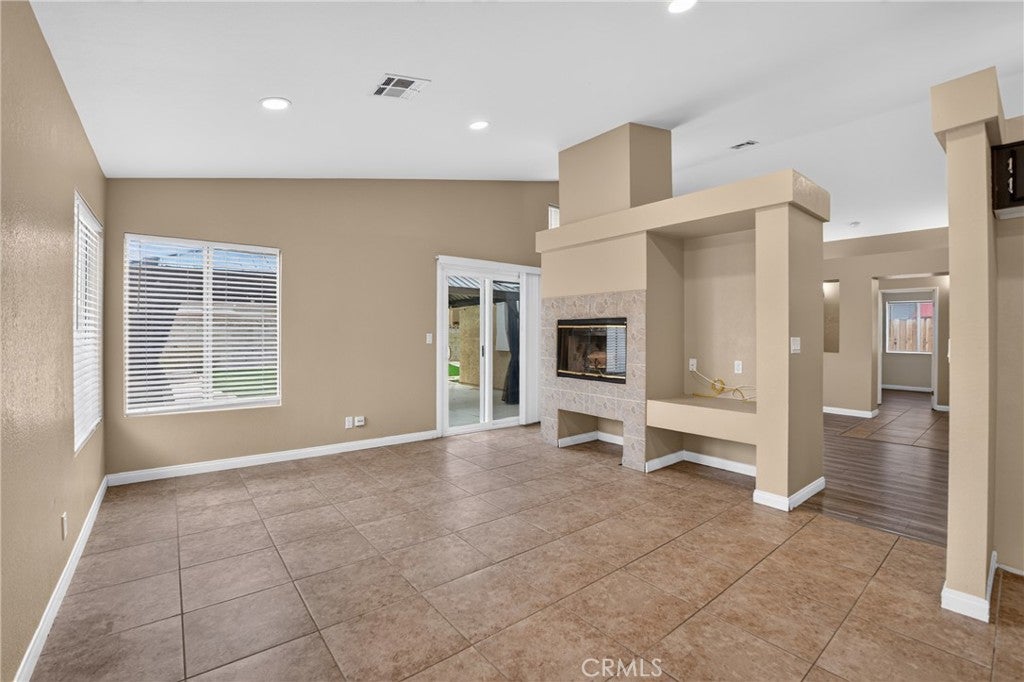 44252 Tahoe Way