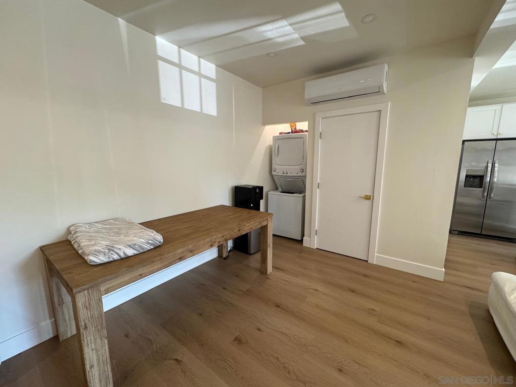 4221 Vista Way Studio