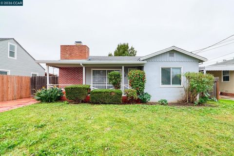 Photo of 215 215 Roney Ave Ave, Vallejo, CA 94590 (MLS # 41126484)