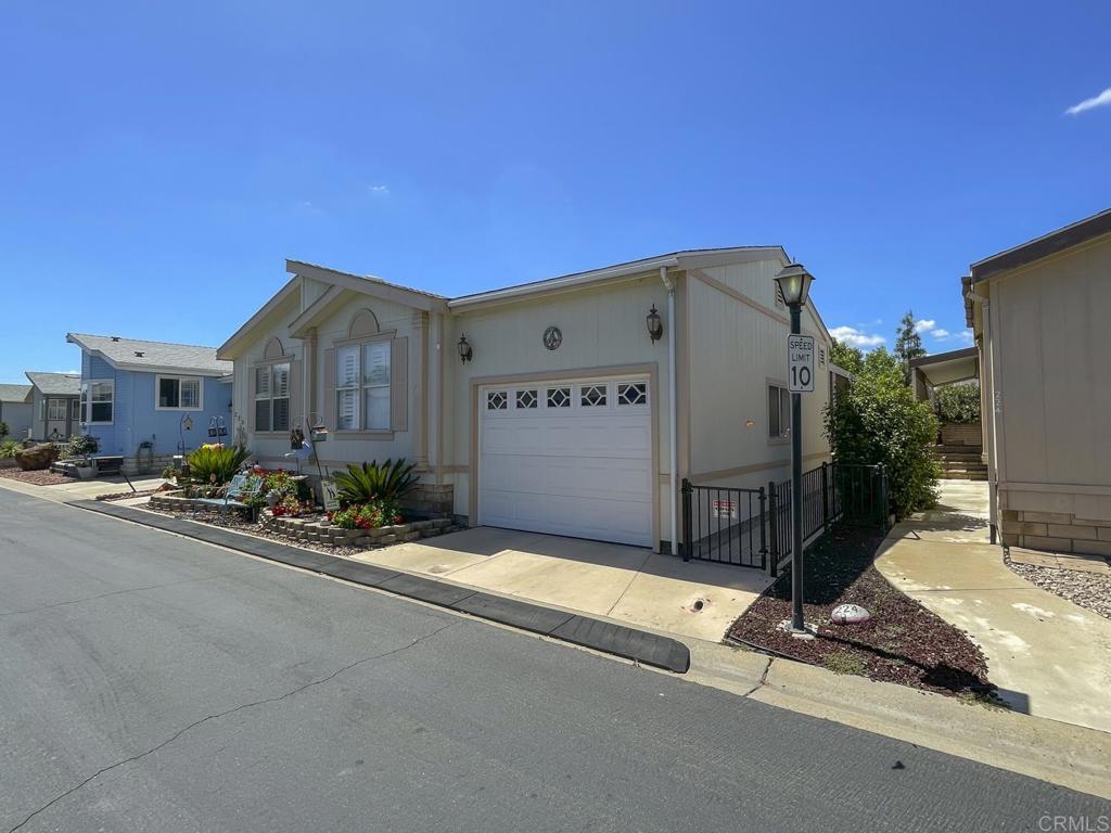 11851 Riverside Dr Spc 2225