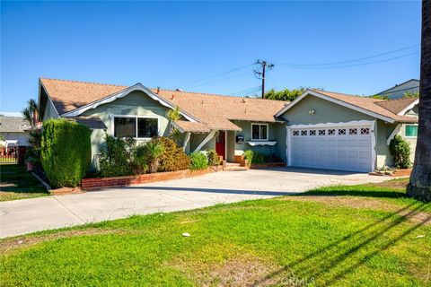 Photo of 12512 Tours Avenue, Garden Grove, CA 92843 (MLS # OC25200068)