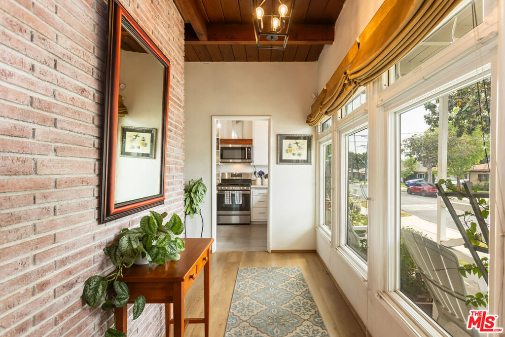 5283 Thornburn Street