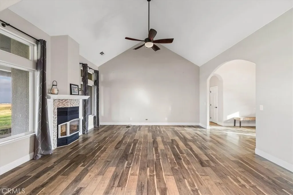 Los Banos, California 93635, United States, 3 Bedrooms Bedrooms, ,4 BathroomsBathrooms,Residential,Active,24920