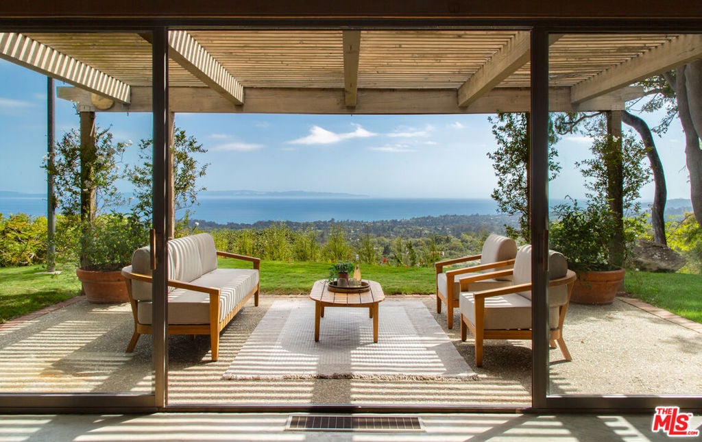 2200 Bella Vista Drive
