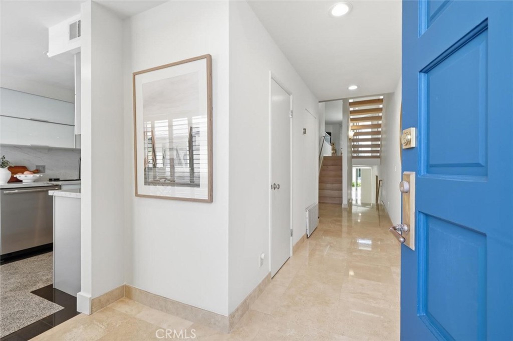 7301 Vista Del Mar B107