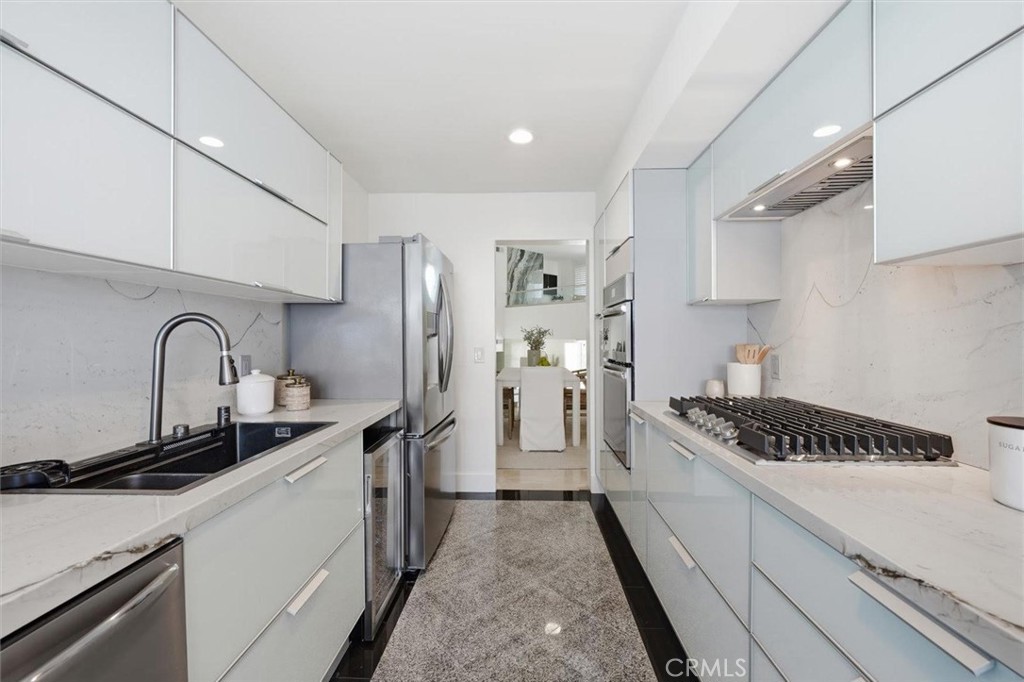 7301 Vista Del Mar B107