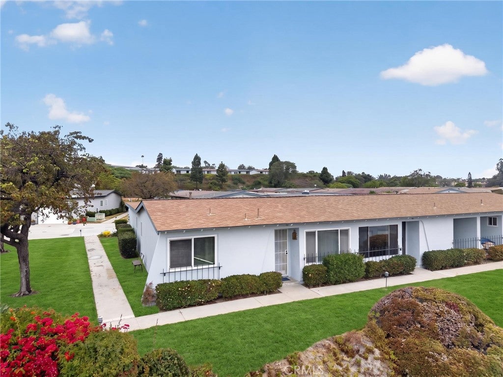 3839 Vista Campana S
