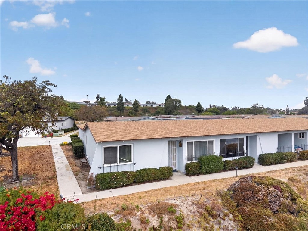 3839 Vista Campana S S, Oceanside CA 92057