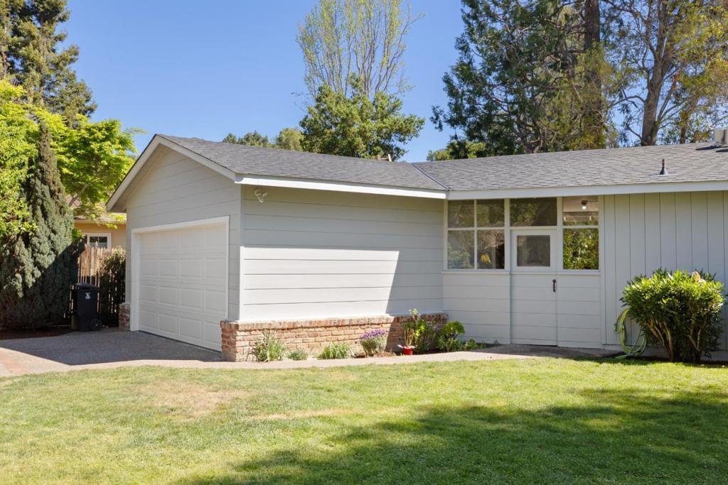 1527 Laurel Place, Menlo Park CA 94025