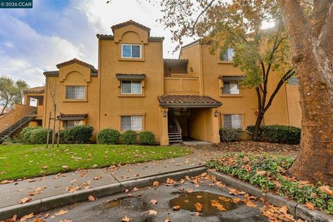Photo of 440 Bollinger Canyon Lane #396, San Ramon, CA 94582 (MLS # 41131229)