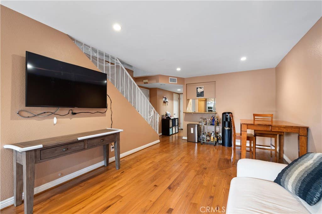 Photo of 15215 Magnolia Boulevard #102, Sherman Oaks, CA 91403 (MLS # SR25221949)