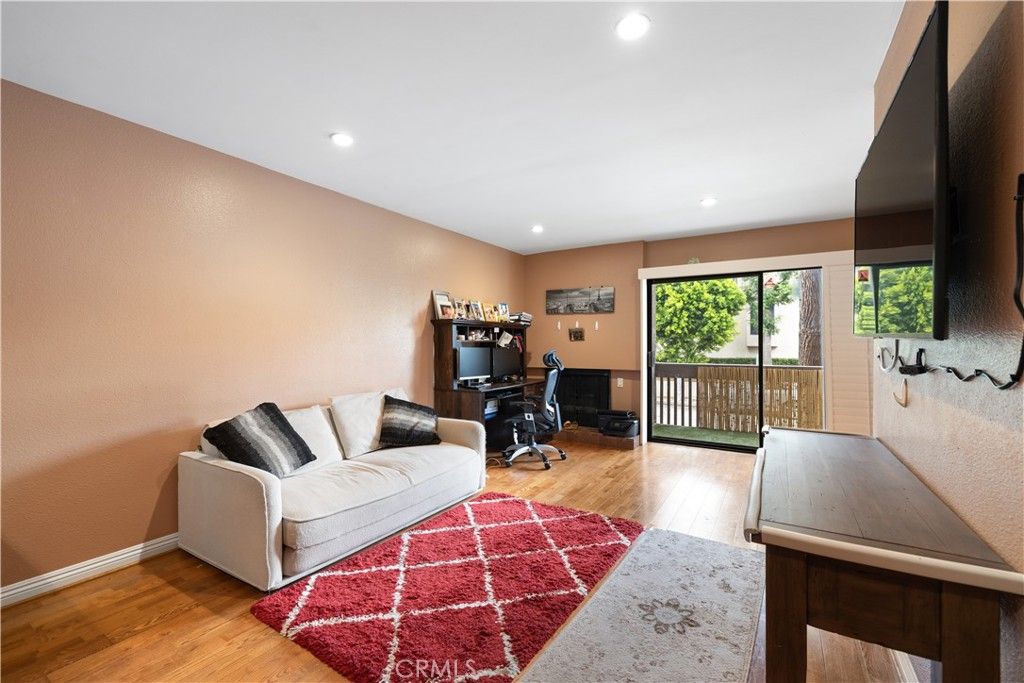 Photo of 15215 Magnolia Boulevard #102, Sherman Oaks, CA 91403 (MLS # SR25221949)
