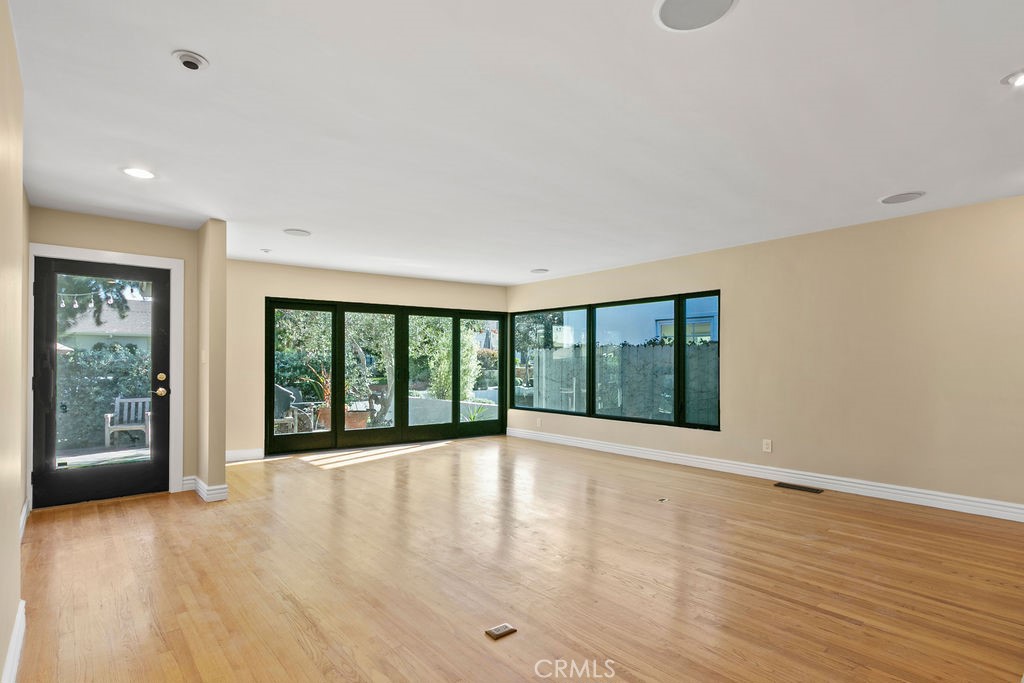 Corona del Mar South of PCH (CDMS) - Residential Lease