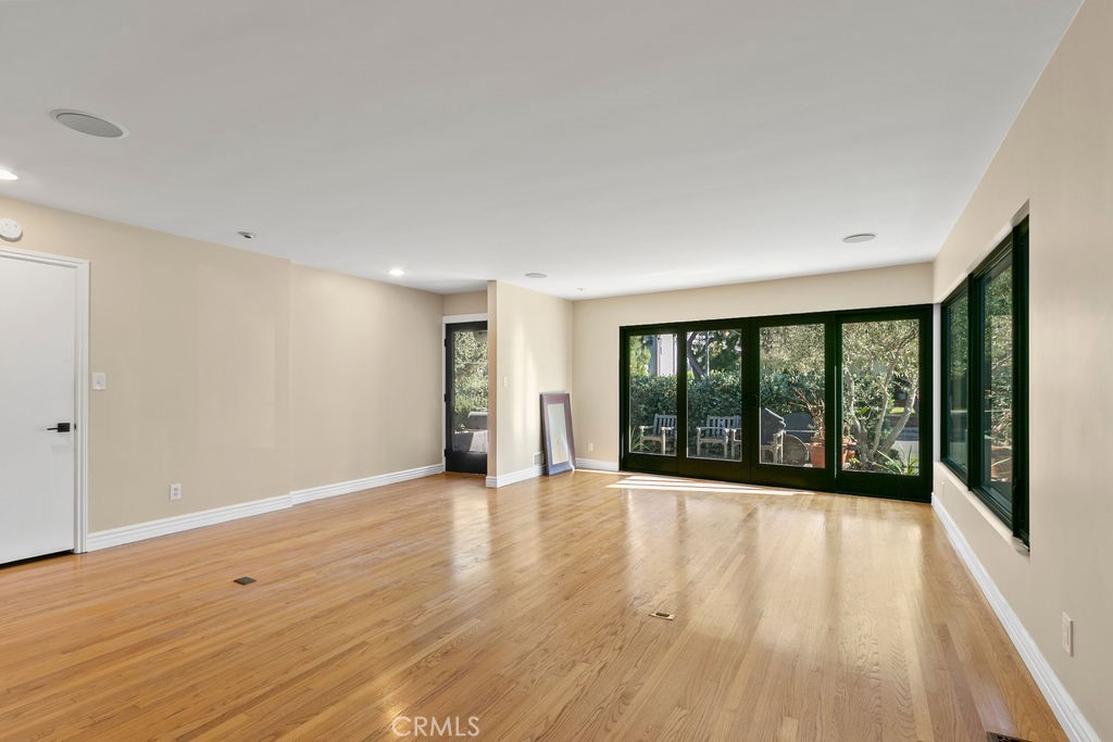 Corona del Mar South of PCH (CDMS) - Residential Lease