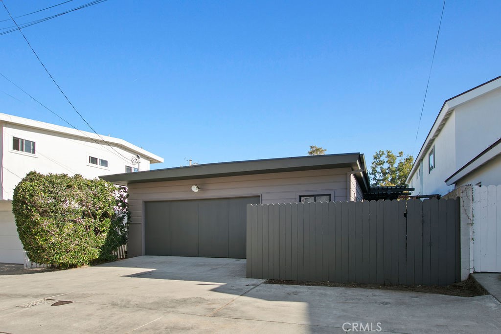 Corona del Mar South of PCH (CDMS) - Residential Lease