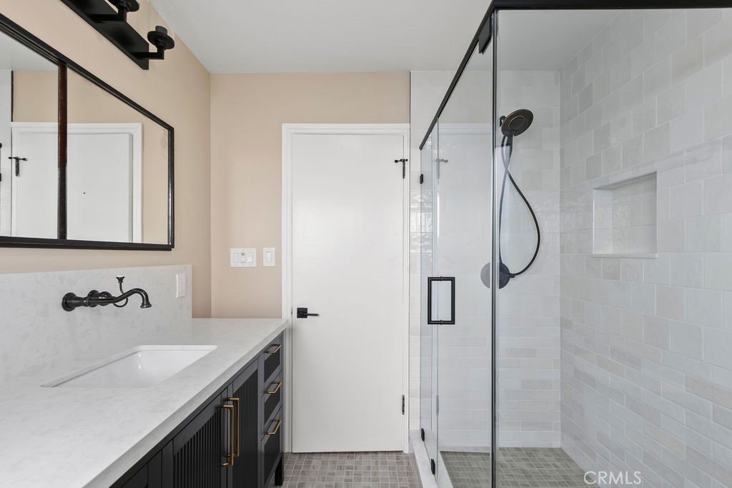 Corona del Mar South of PCH (CDMS) - Residential Lease