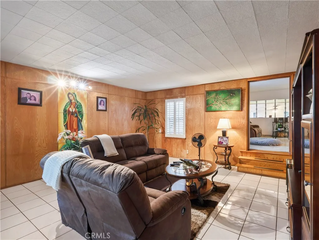 Panorama City, California 91402, United States, 3 Bedrooms Bedrooms, ,1 BathroomBathrooms,Residential,Active,216267