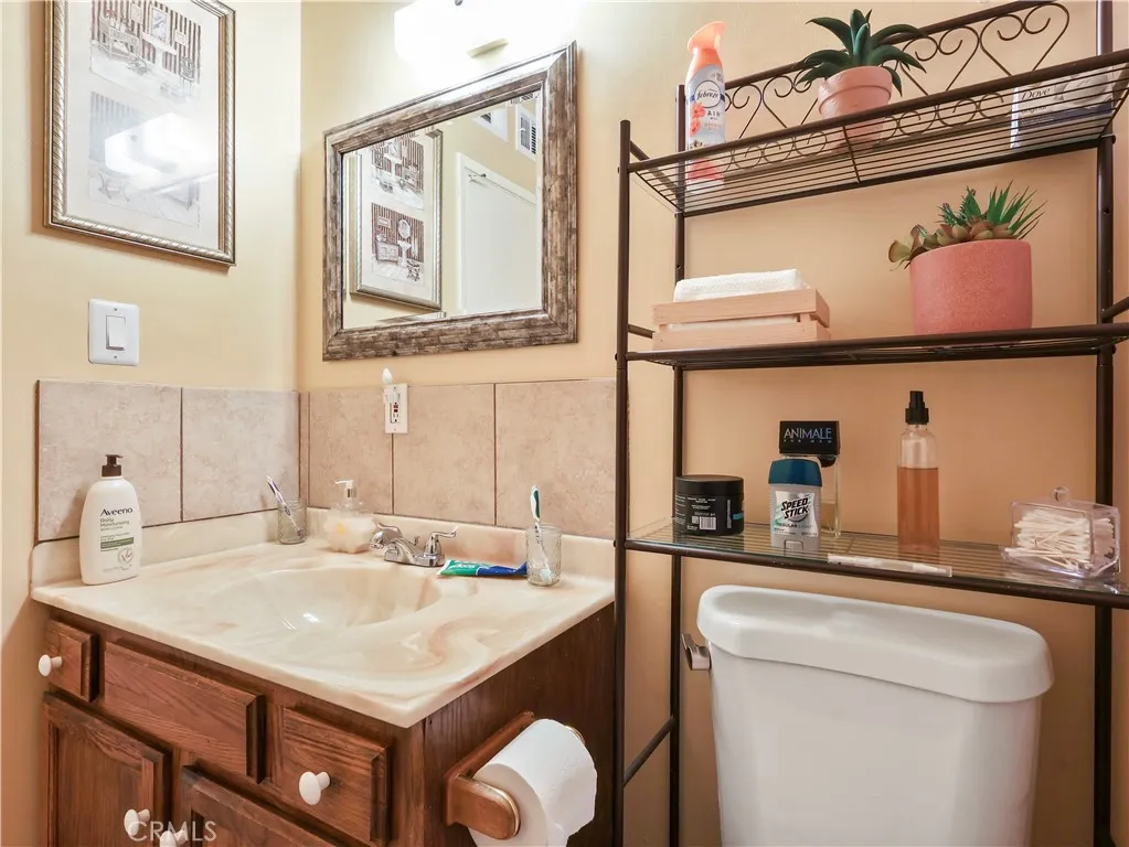 Panorama City, California 91402, United States, 3 Bedrooms Bedrooms, ,1 BathroomBathrooms,Residential,Active,216267