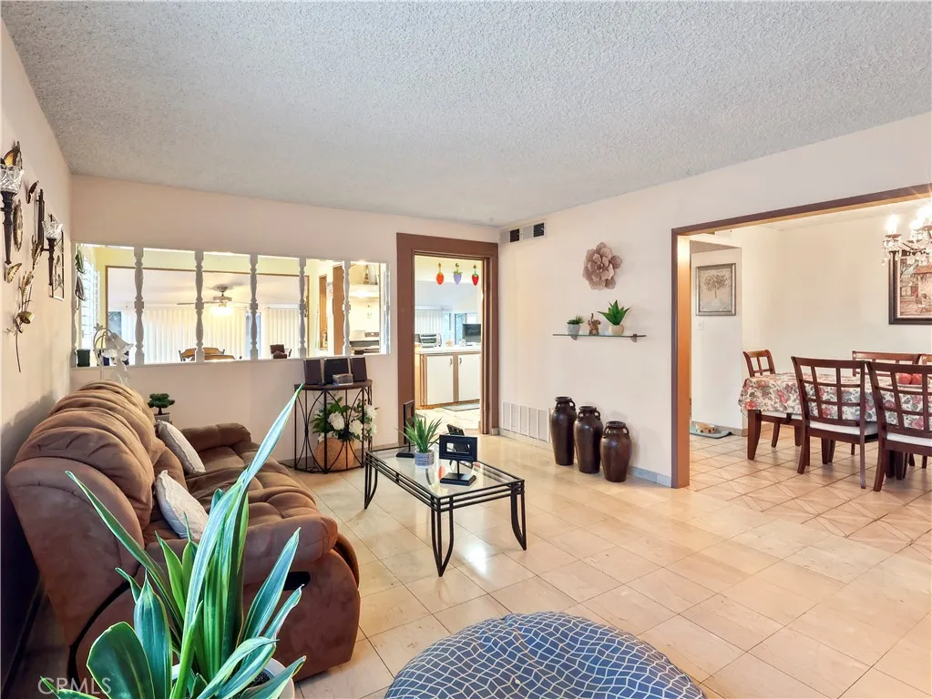 Panorama City, California 91402, United States, 3 Bedrooms Bedrooms, ,1 BathroomBathrooms,Residential,Active,216267