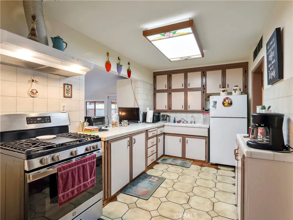 Panorama City, California 91402, United States, 3 Bedrooms Bedrooms, ,1 BathroomBathrooms,Residential,Active,216267