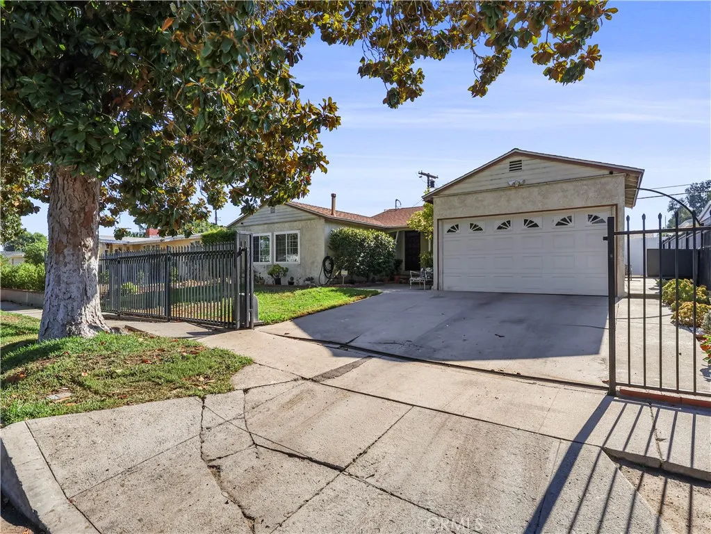 Panorama City, California 91402, United States, 3 Bedrooms Bedrooms, ,1 BathroomBathrooms,Residential,Active,216267