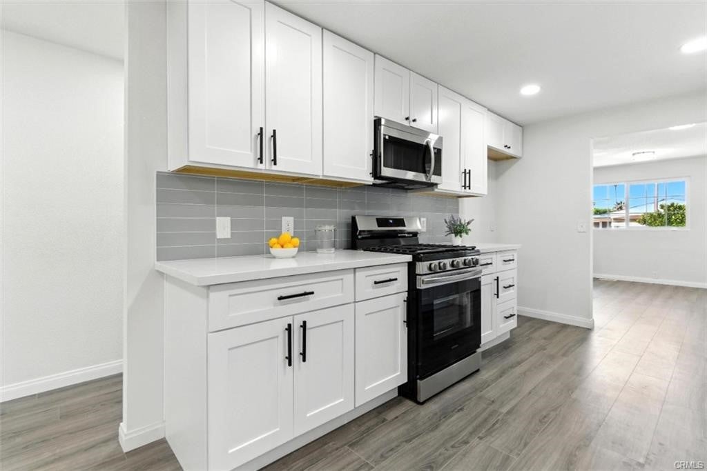 900 Santa Clara