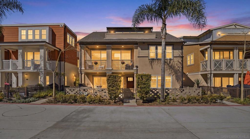 810 Santa Barbara Pl Pl