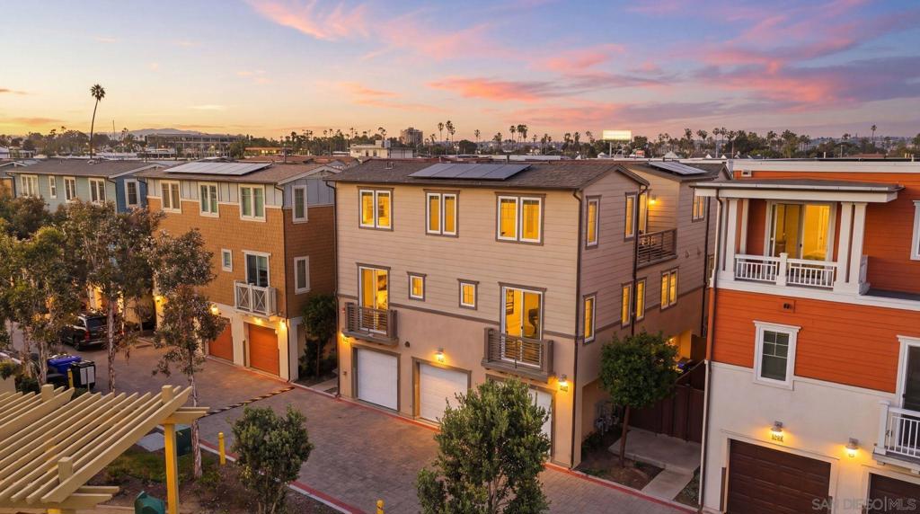 810 Santa Barbara Pl