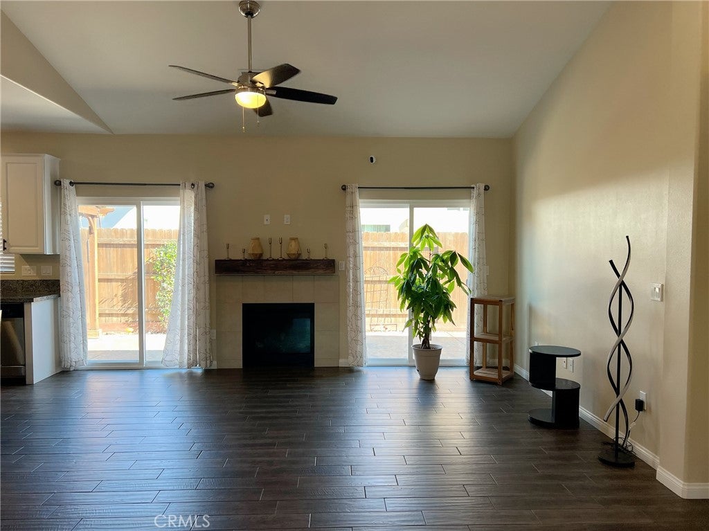 1516 S Loyola Court