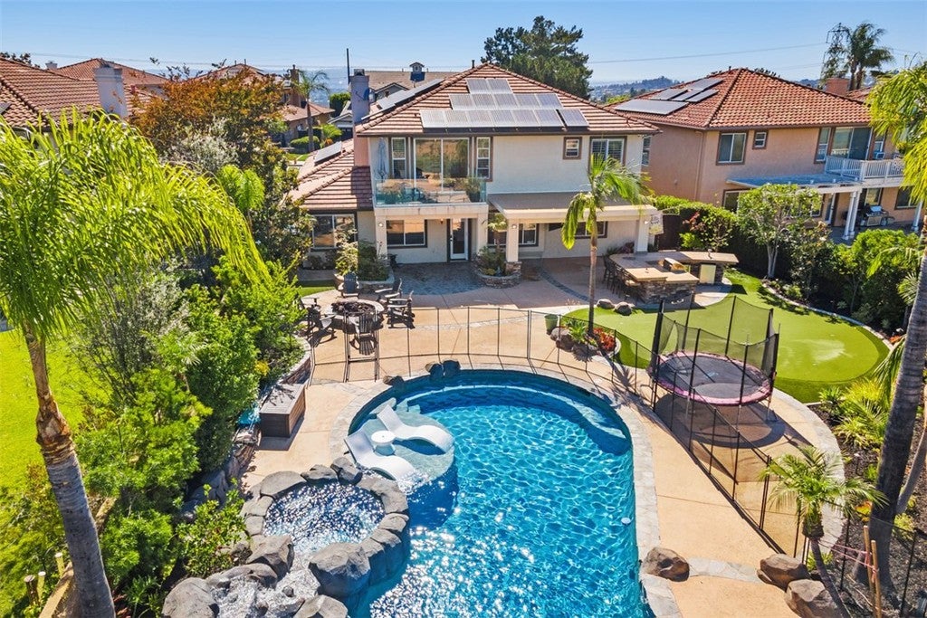 23888 Skyline, Mission Viejo CA 92692 - Photo 12