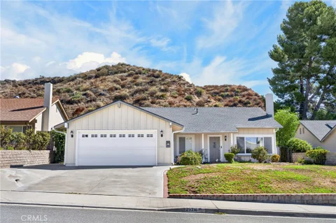 MLS: SR26198585