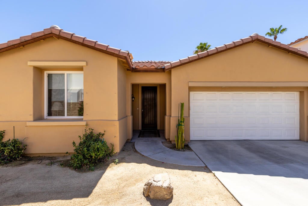 240 Paseo Vista Circle