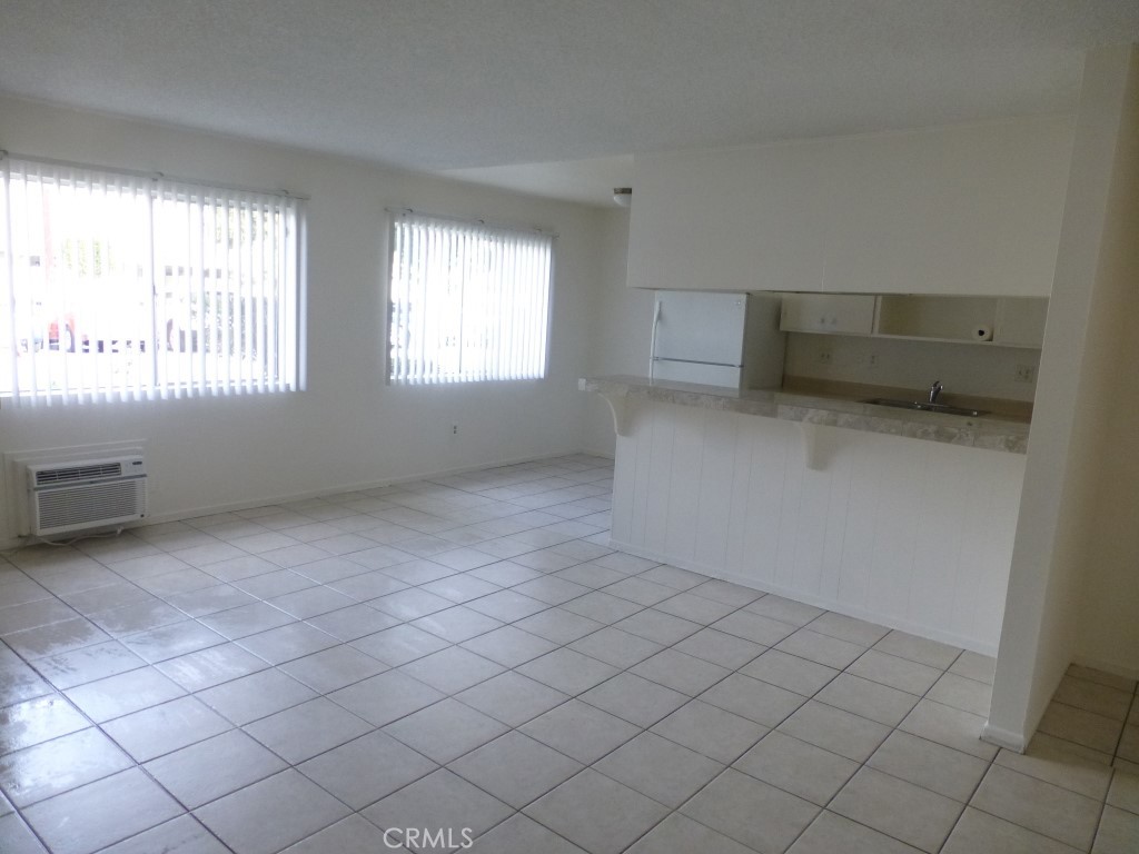 Holiday Harbor - Residential Lease