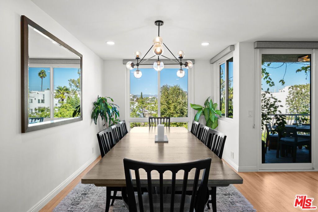 Photo of 11918 Kiowa Avenue #302, Los Angeles, CA 90049 (MLS # 25620019)