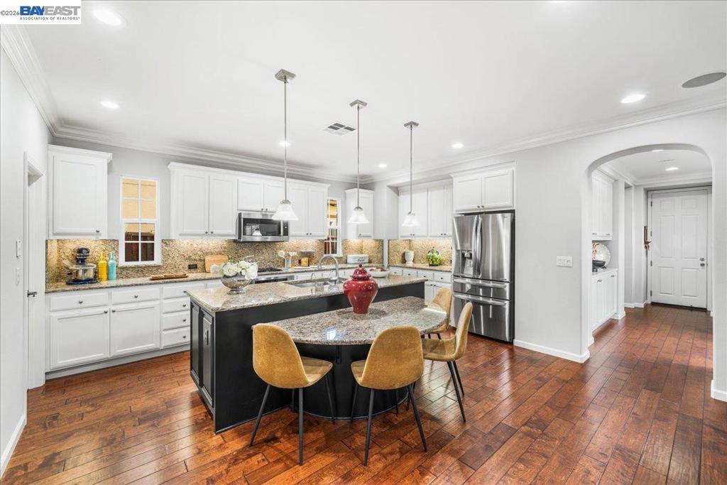 3019 Sweetviolet Dr