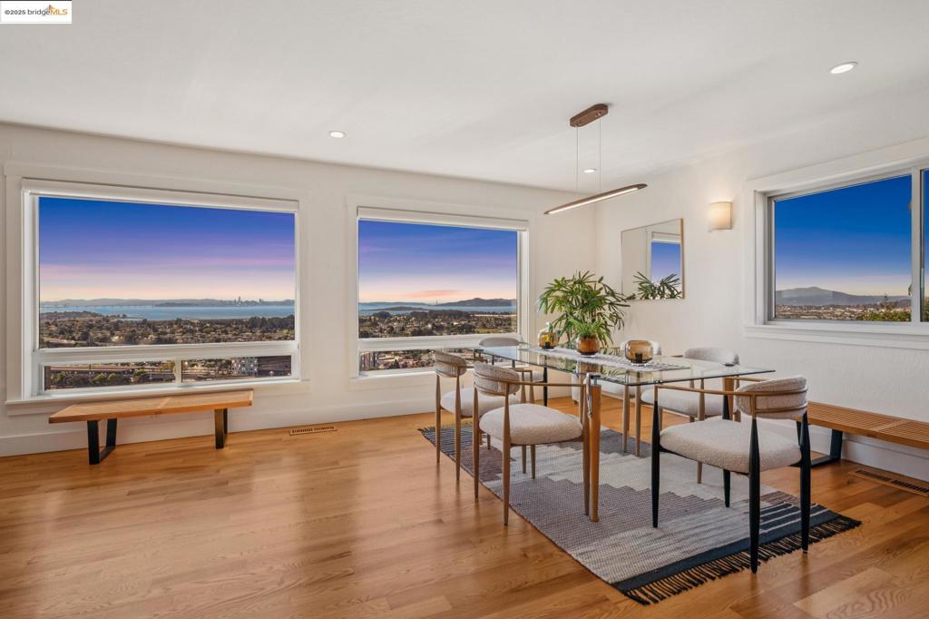 EL CERRITO HILLS - Residential