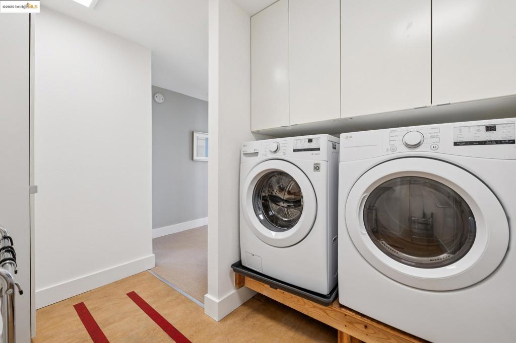 EL CERRITO HILLS - Residential