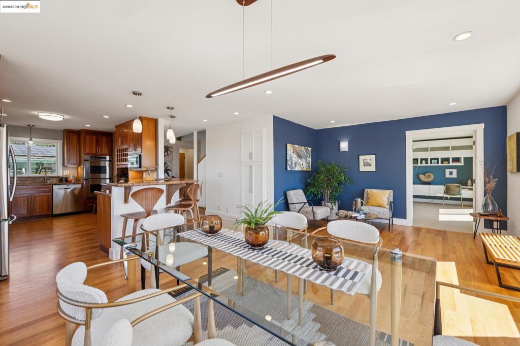 EL CERRITO HILLS - Residential