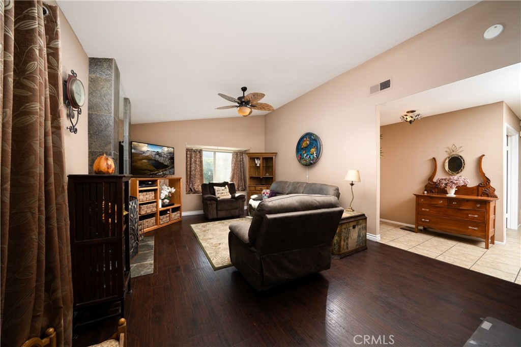 Creekside (CR) - Residential