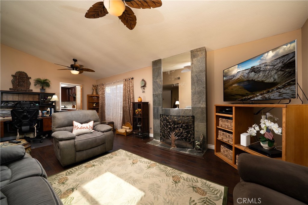 Creekside (CR) - Residential