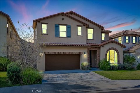 Photo of 28217 Nield Court, Saugus, CA 91350 (MLS # SB26019186)