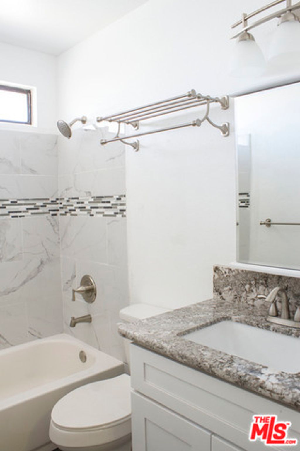 listing image 130720725885668514479