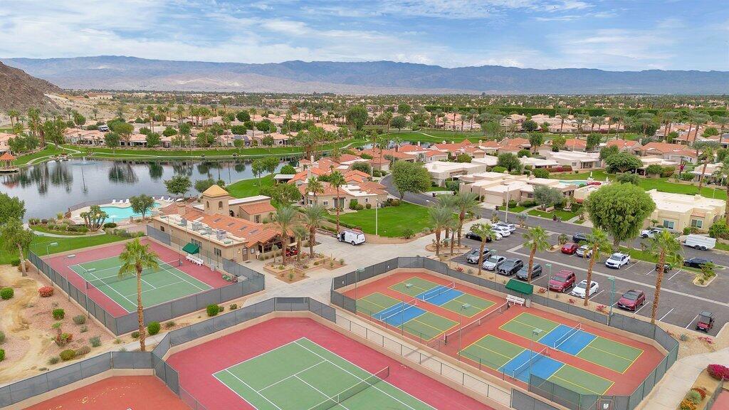 Laguna De La Paz - Residential