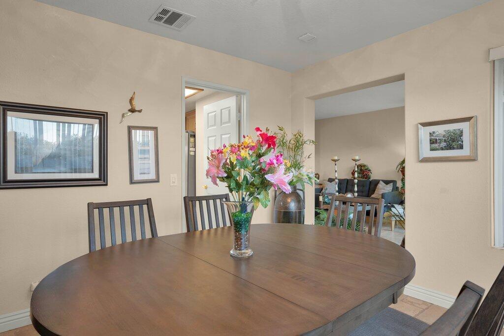 Laguna De La Paz - Residential