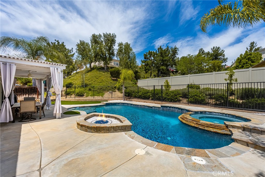 32748 Stonefield Lane
