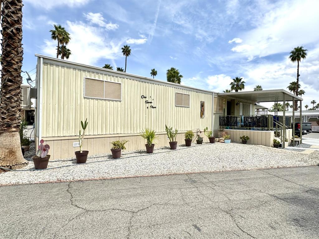 Royal Palms - Manufactured In Park