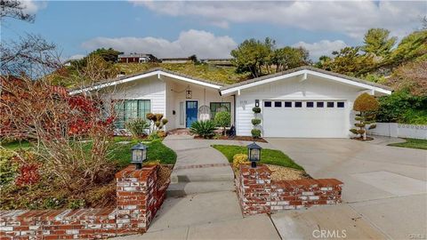 Photo of 3119 Mesa Verde Drive, Burbank, CA 91504 (MLS # BB25278928)