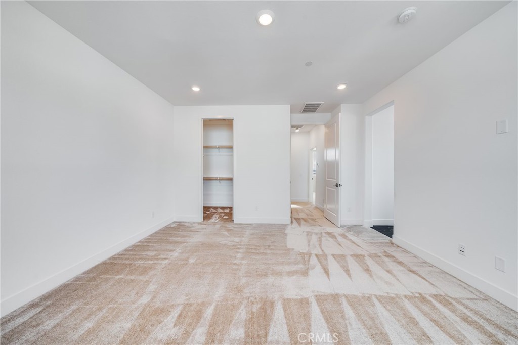 Solis Park - Residential Lease