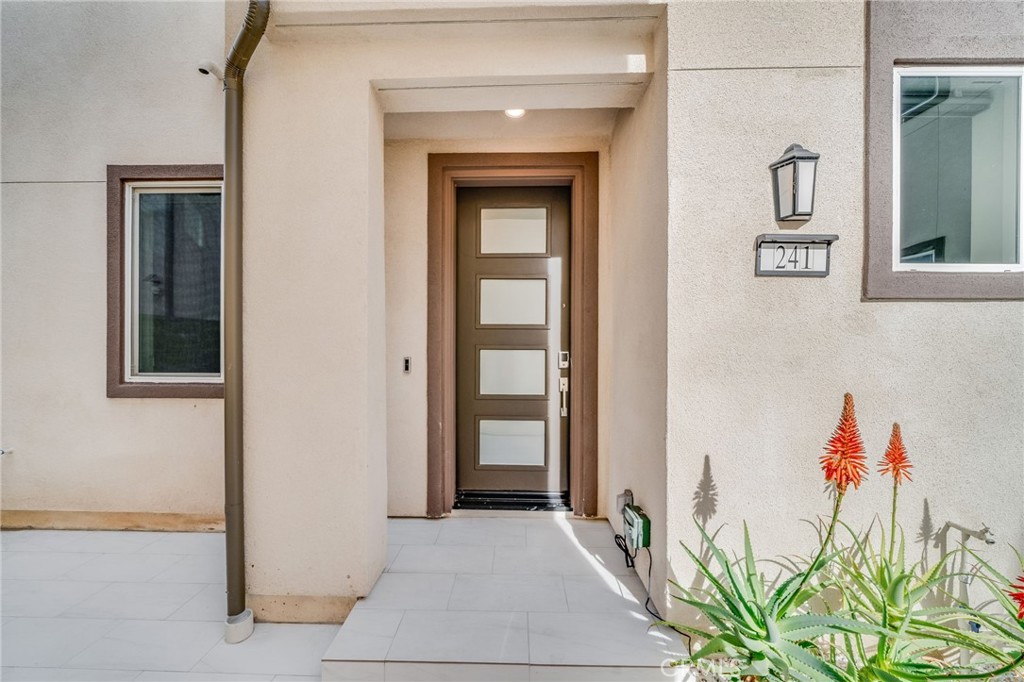 Solis Park - Residential Lease