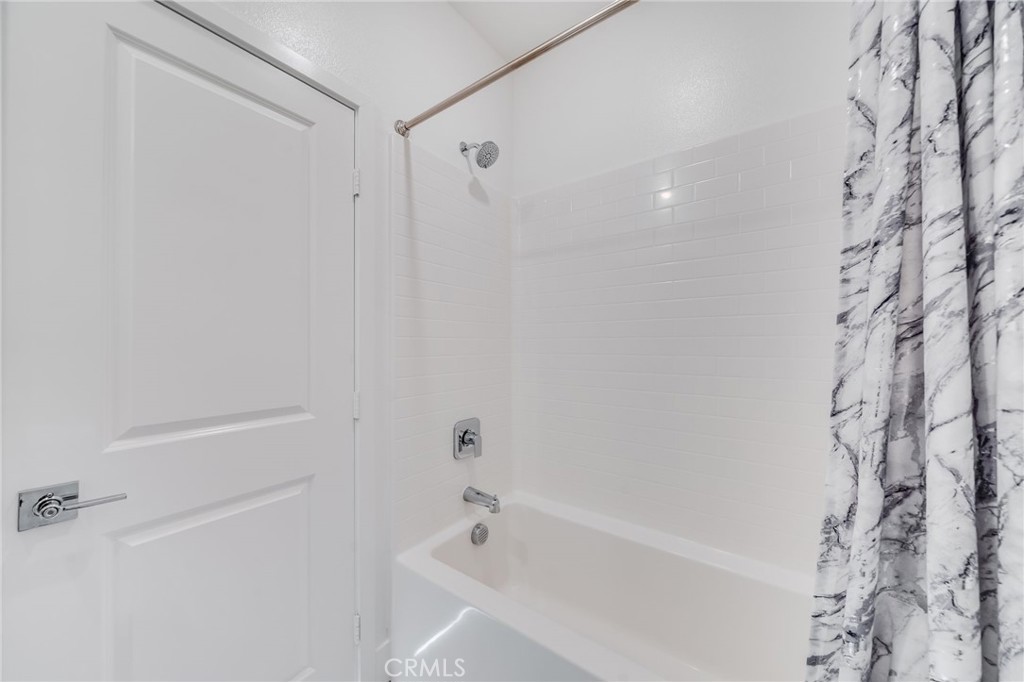 Solis Park - Residential Lease